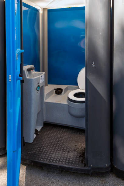 Best Porta potty rental near me  in Cobden, IL